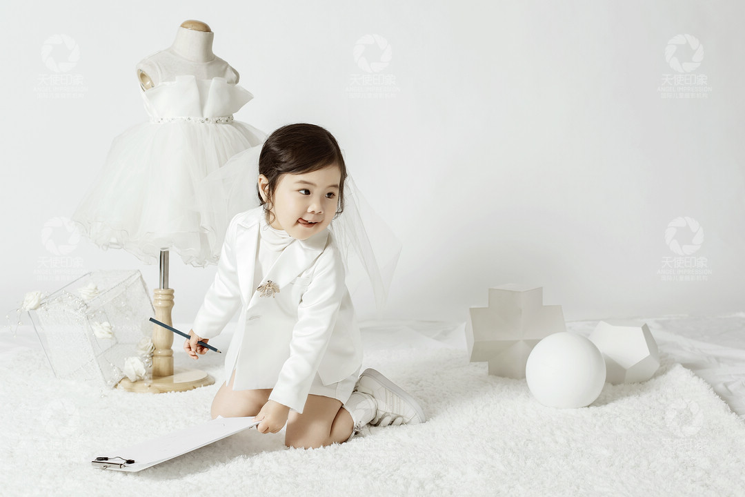 桔梗少女之梦_成都儿童摄影_梦幻馆