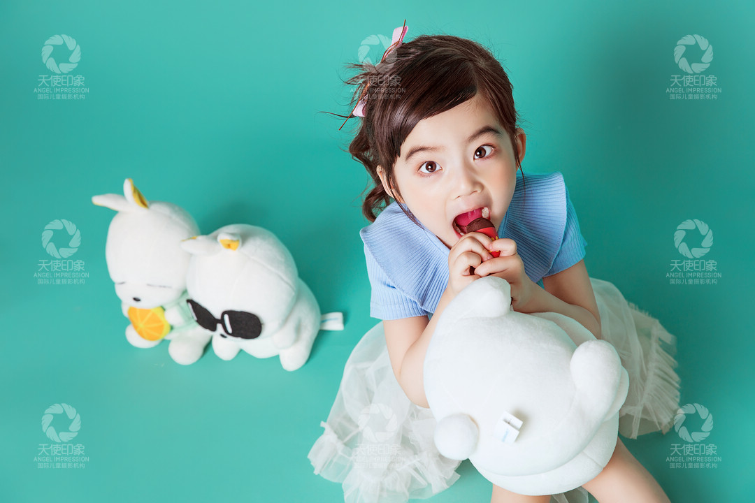 米欧小兔_成都儿童摄影_欧美馆