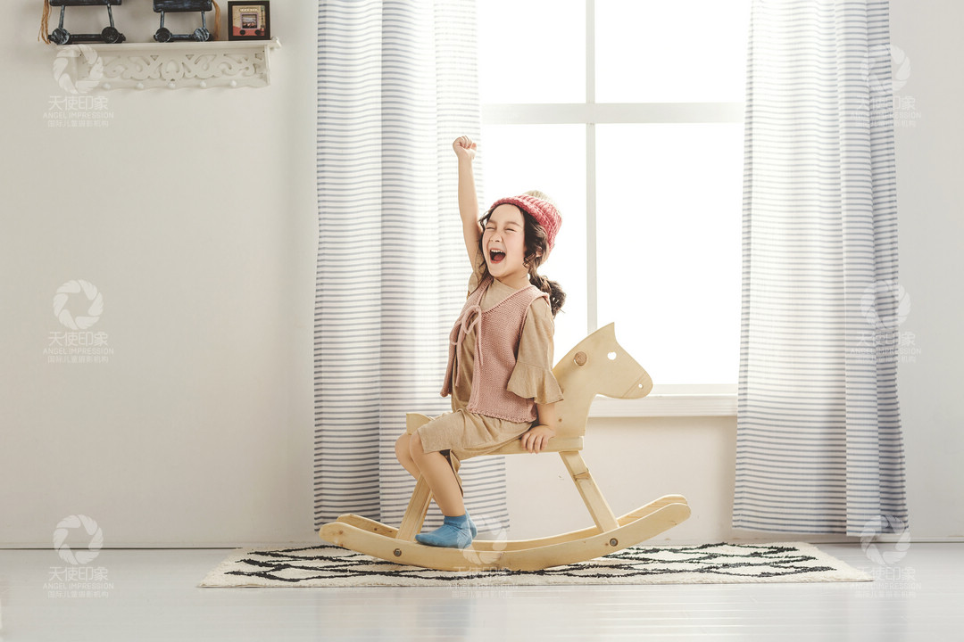 童真木马_成都儿童摄影_北欧馆