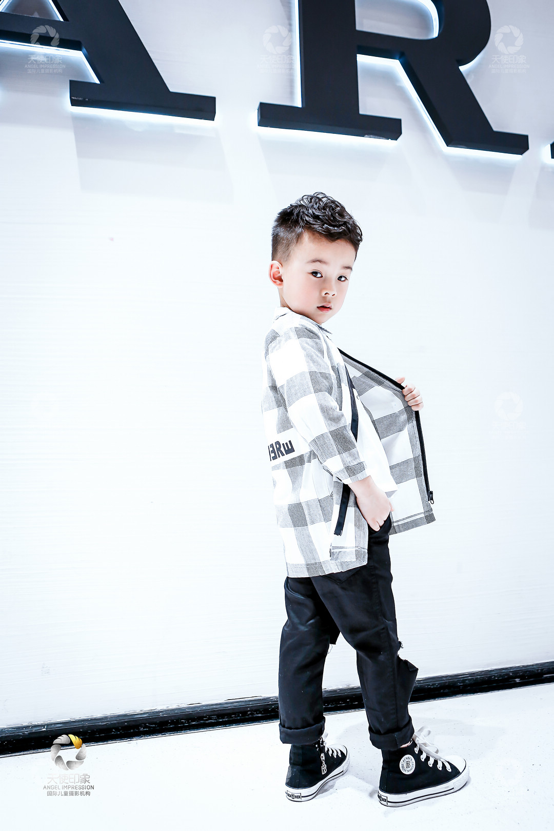 酷酷街角_成都儿童摄影_炫酷馆