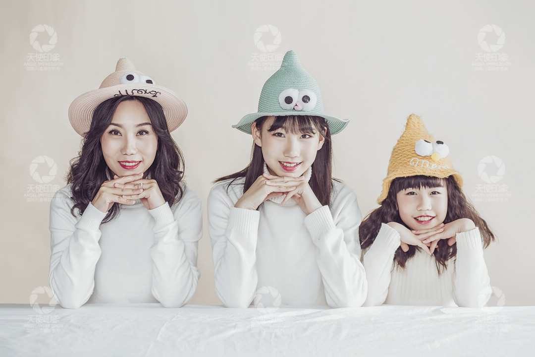 三三年华_成都儿童摄影_轻奢馆