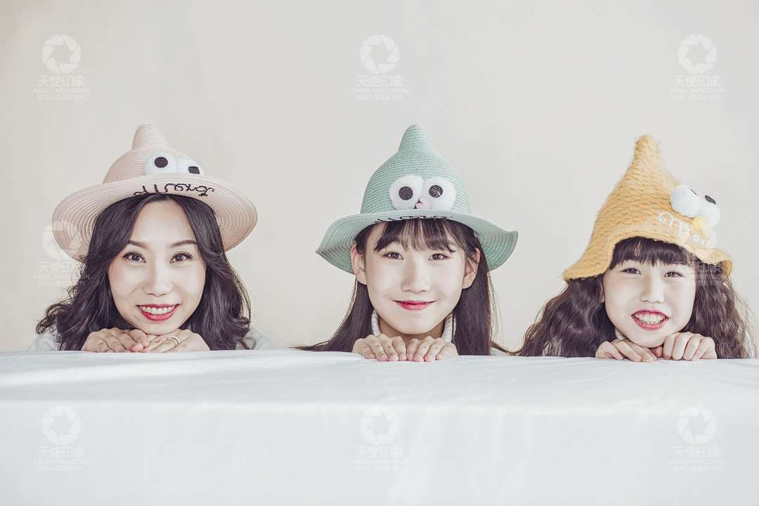 三三年华_成都儿童摄影_轻奢馆