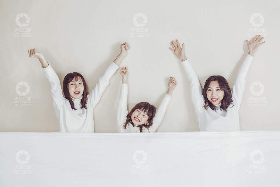 三三年华_成都儿童摄影_轻奢馆