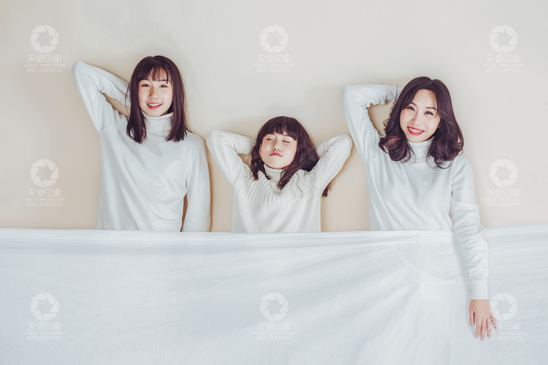 三三年华_成都儿童摄影_轻奢馆