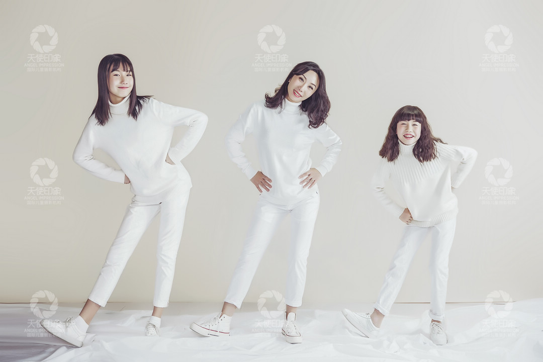 三三年华_成都儿童摄影_轻奢馆