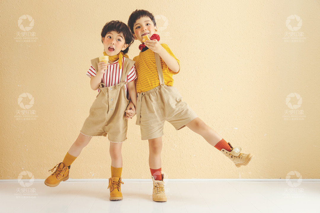 甜蜜相伴_成都儿童摄影_万达馆