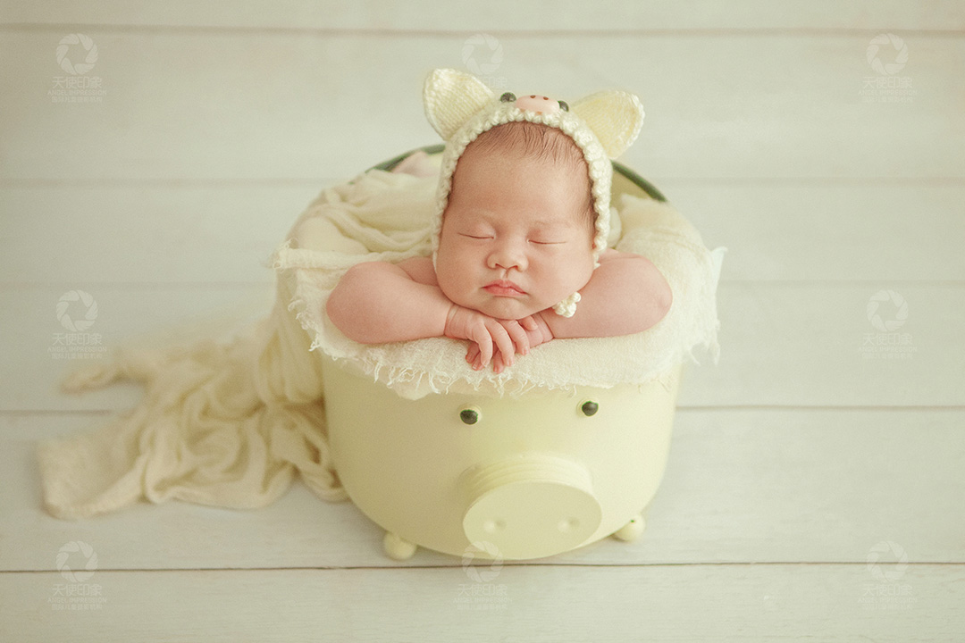 猪桶之家_成都新生儿摄影
