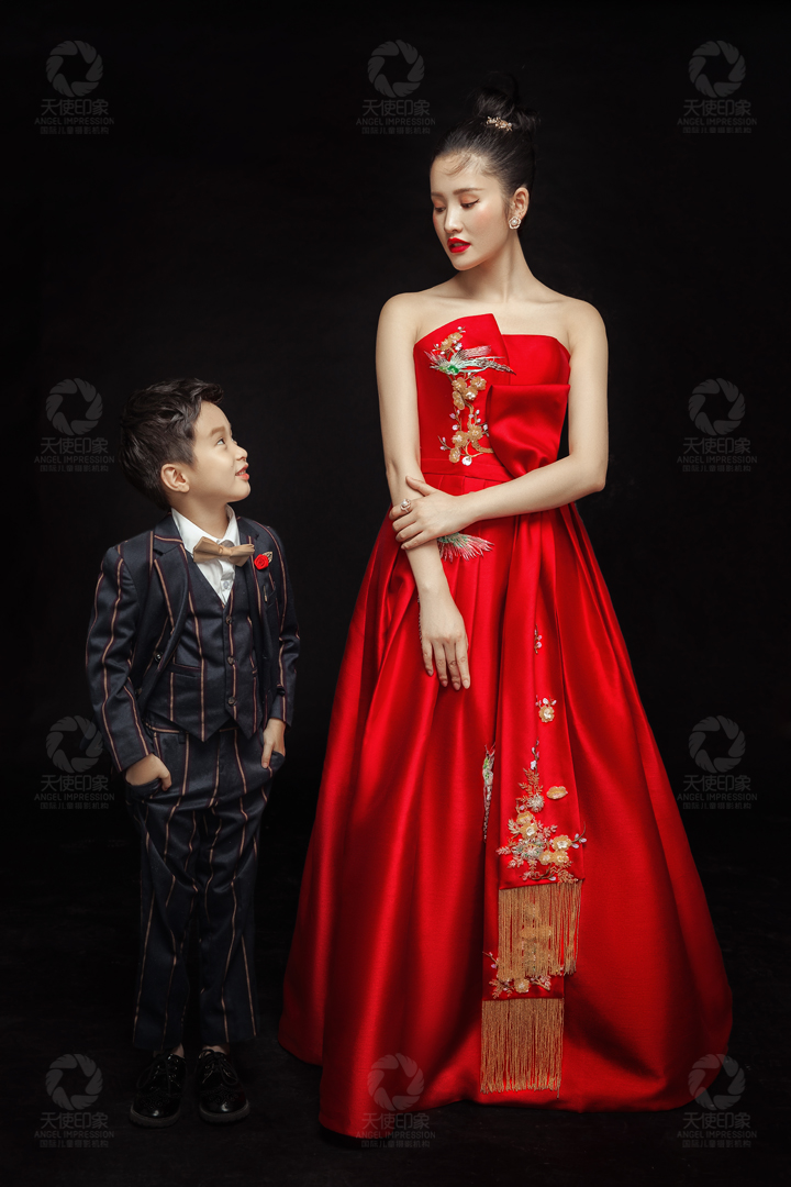 喜绣缘_成都亲子照