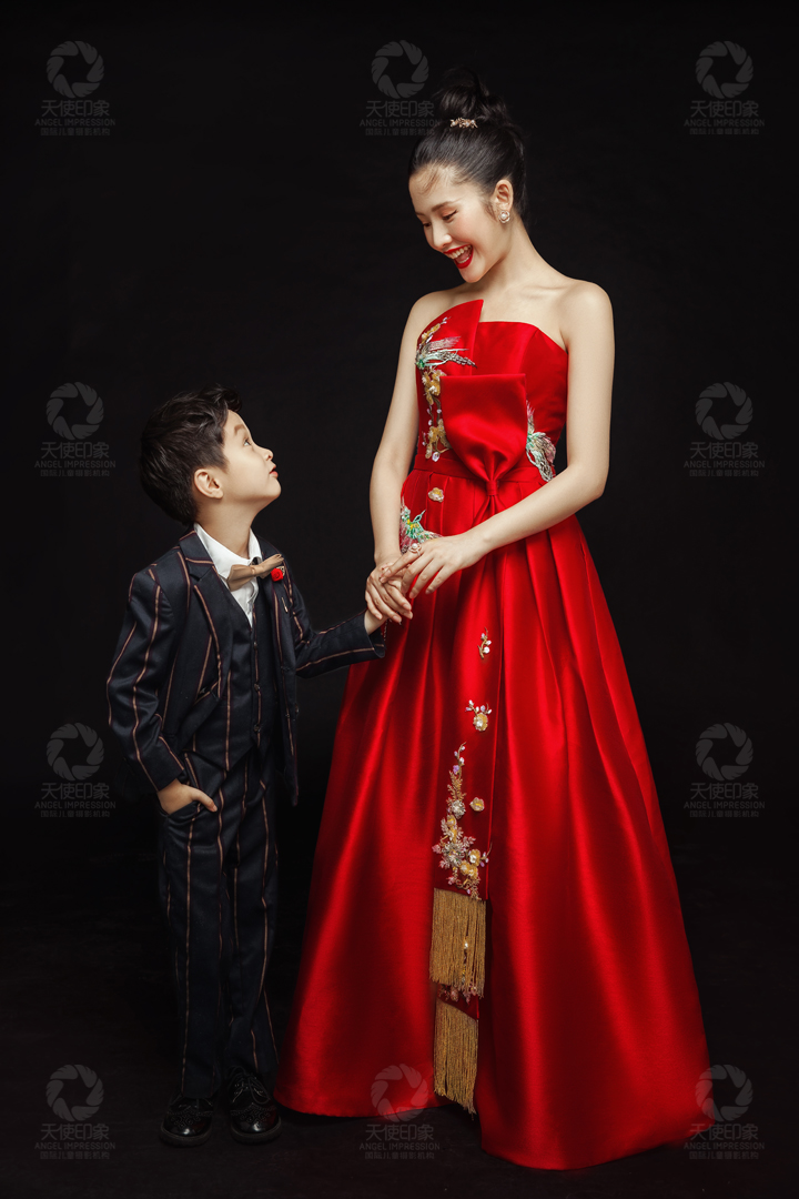 喜绣缘_成都亲子照