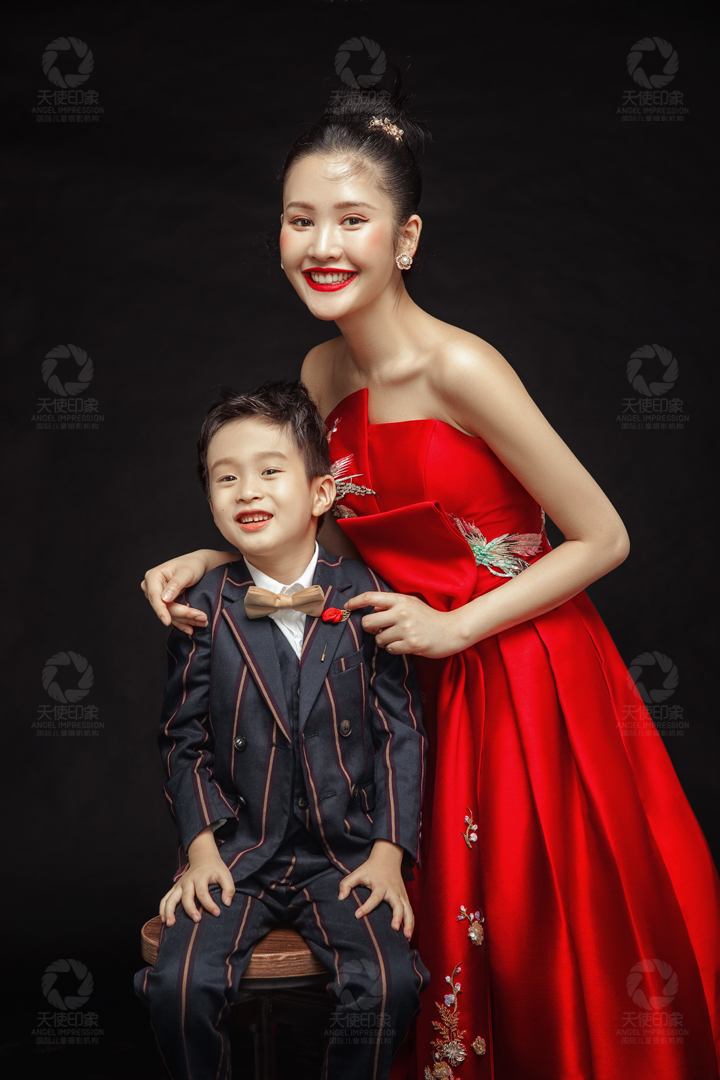 喜绣缘_成都亲子照