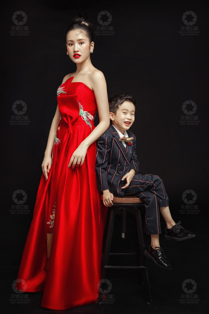 喜绣缘_成都亲子照