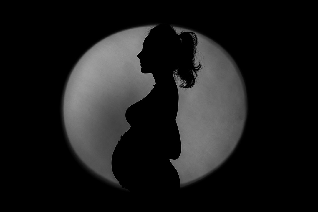 黑暗中的舞者_成都孕妈照