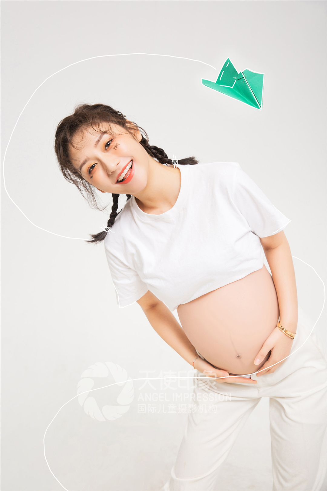 载梦纸飞机_成都孕妇照_亲子馆