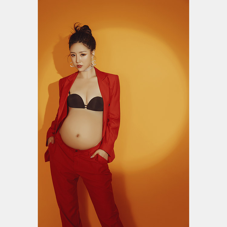 红“”孕“”当头_成都孕妈妈照