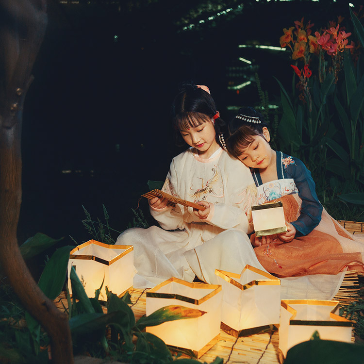 秉烛夜游_成都儿童艺术照古装照