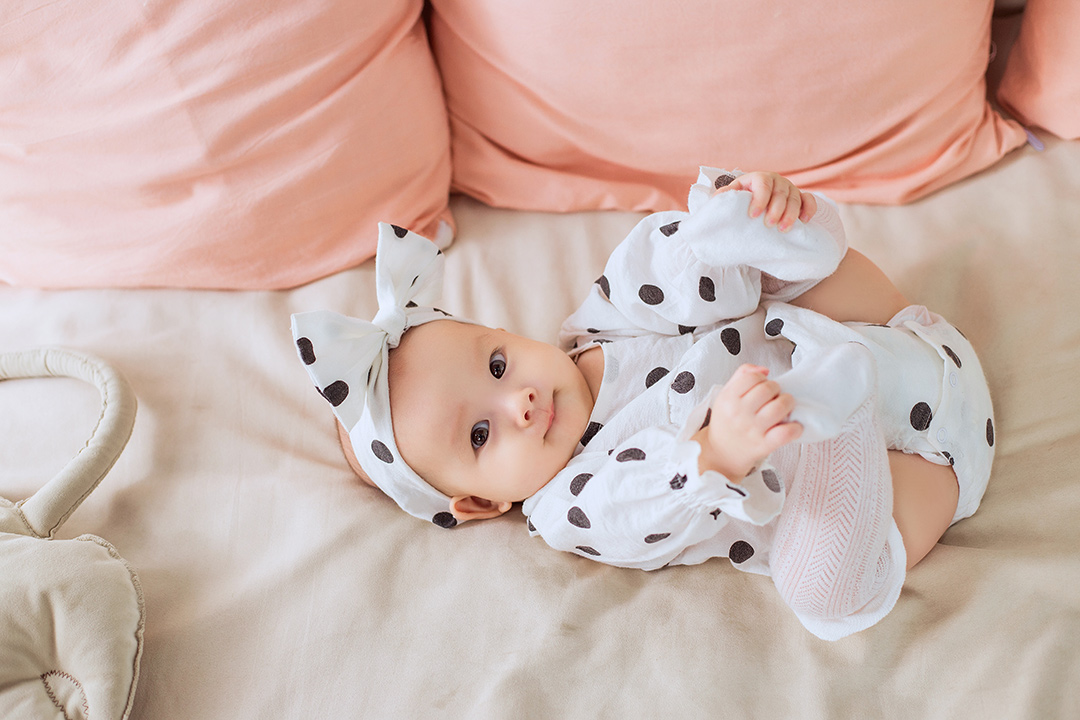 亲亲宝贝_百天照，百天宝宝照