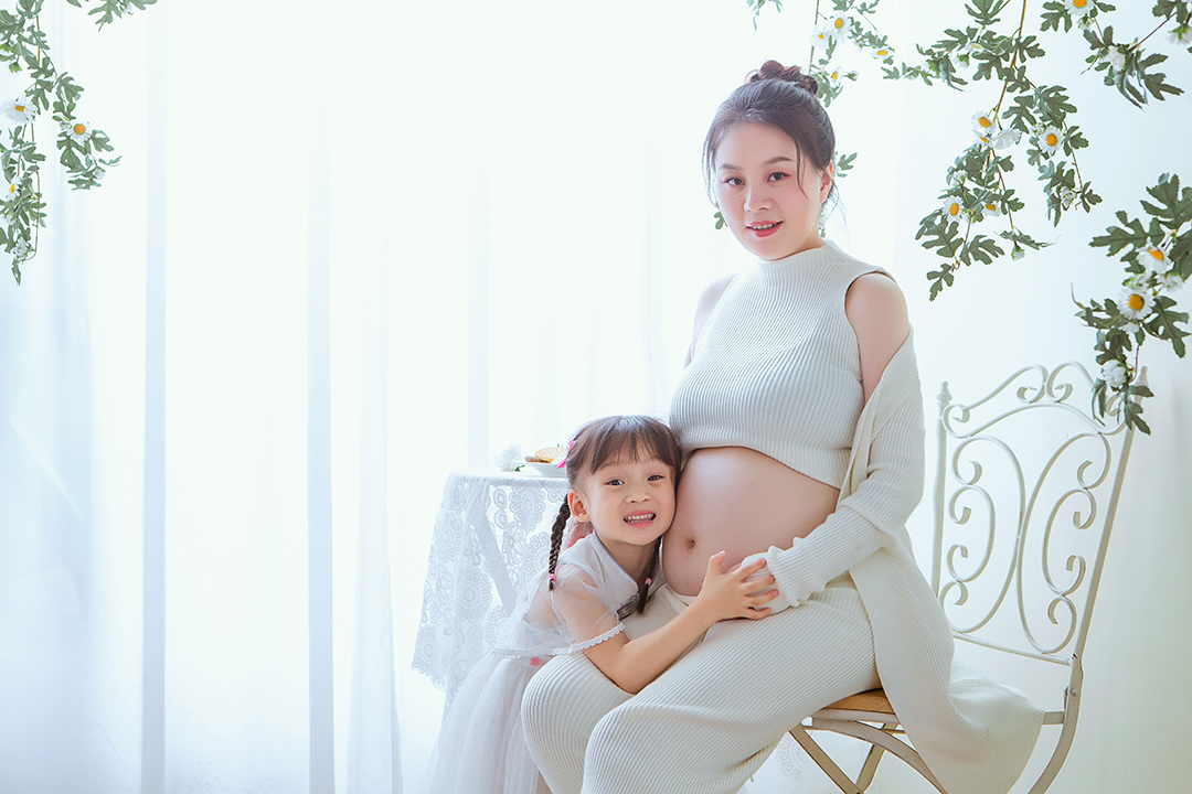 相亲相爱_成都家庭照，孕妇亲子照，全家福照