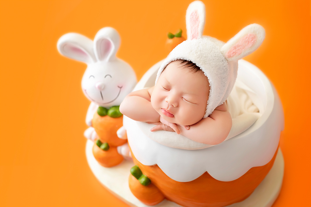 小白兔_宝宝照，新生儿照，百天照，免费上门拍摄新生儿照