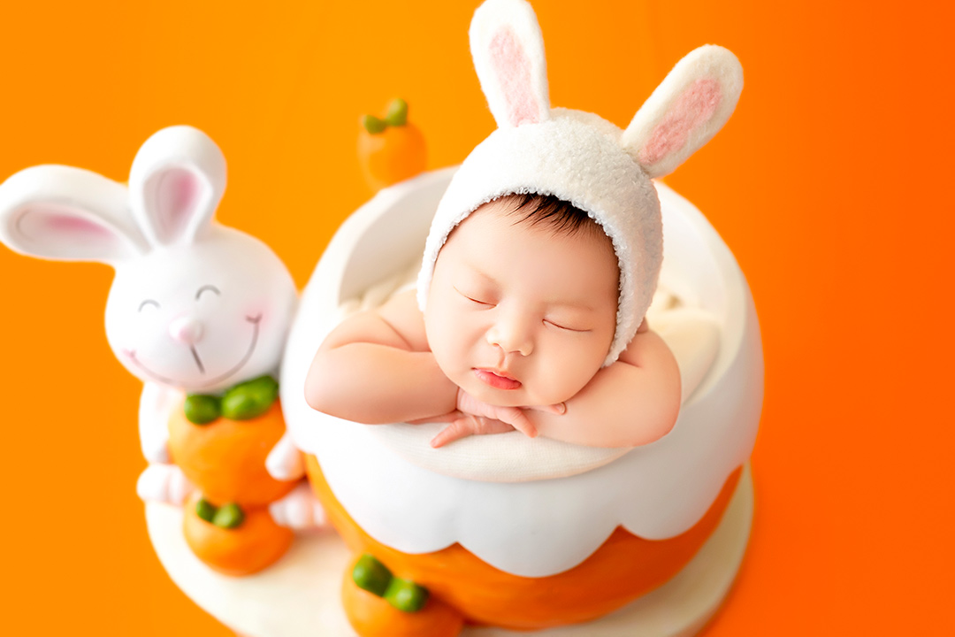 小白兔_宝宝照，新生儿照，百天照，免费上门拍摄新生儿照