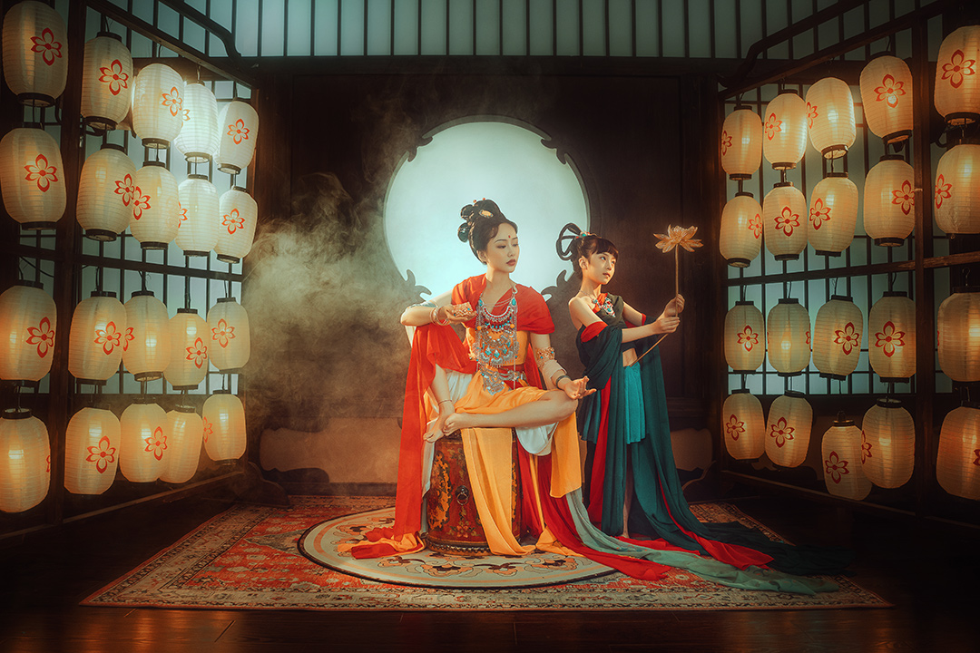 飞天引路_成都儿童照照，儿童艺术照；亲子照；母子照；亲子全家福，古风亲子照