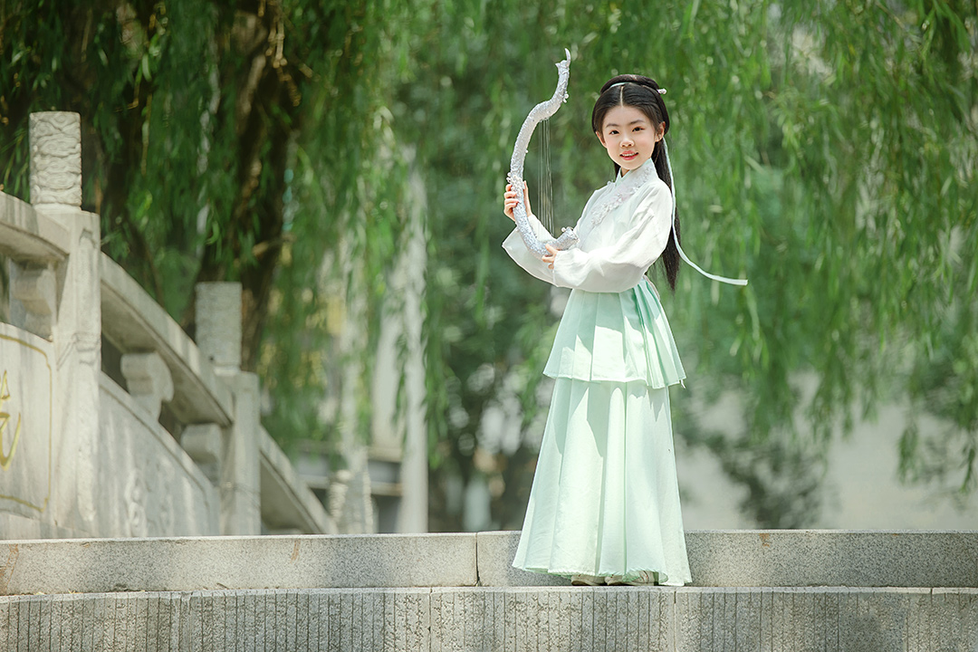 拾野_成都儿童照照，儿童艺术照；亲子照；母子照；亲子全家福，古风亲子照